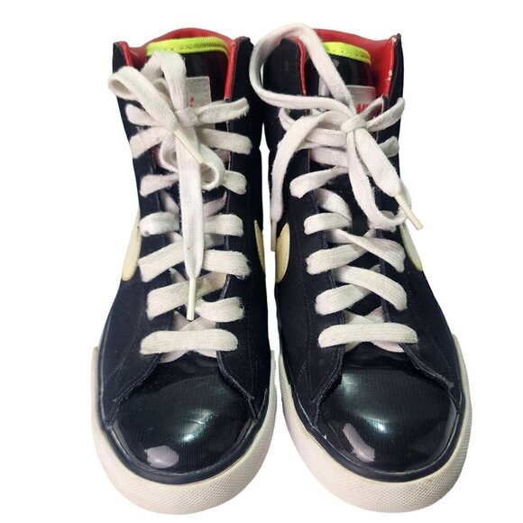 NIKE Sweet Classic High Glossy Black Patent Leather Size 6Y Youth #367112-01 - Picture 3 of 13